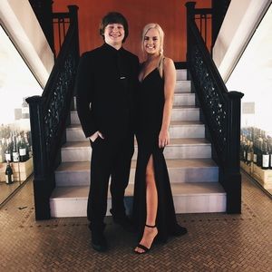 Meet your Posher, Risa